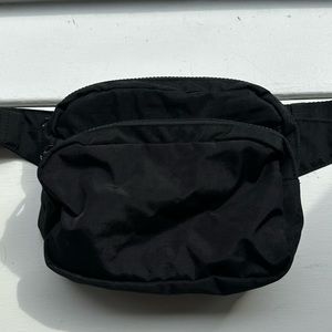 BAGGU Crossbody Bag/Fanny Pack Black